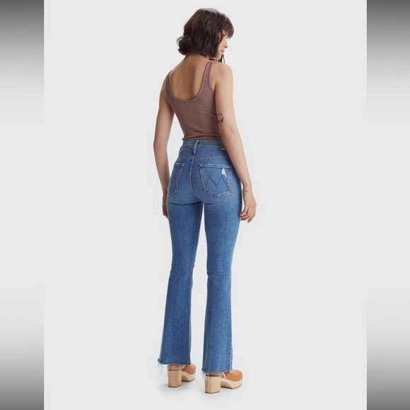 MOTHER The Weekender Fray Flare Jeans - Picture 3 of 15